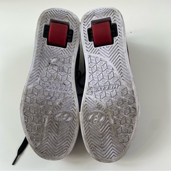 Heelys Pro 20 Skate Shoe in Black Flames Size 5 - Picture 7 of 8